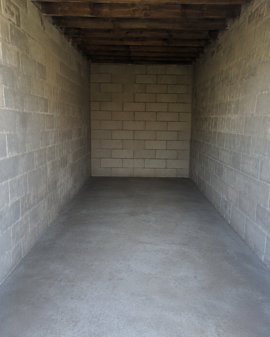 Garage débarrassé et nettoyé à Épinal — après intervention CleanEco Débarras